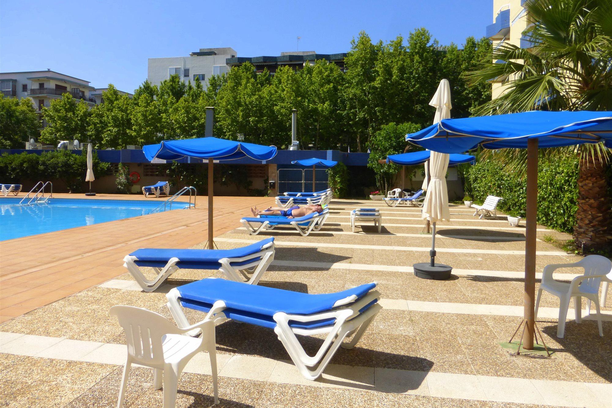 Rentalmar Alboran Apartments Salou Extérieur photo