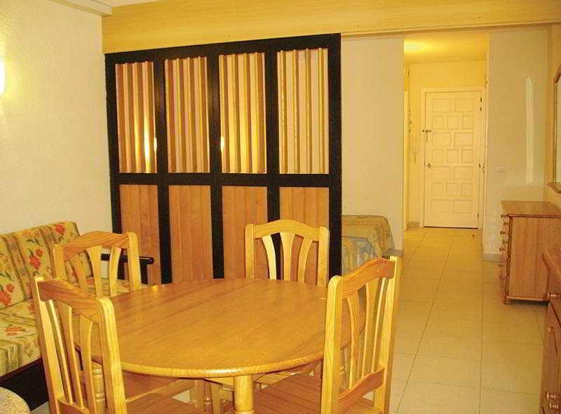 Rentalmar Alboran Apartments Salou Extérieur photo