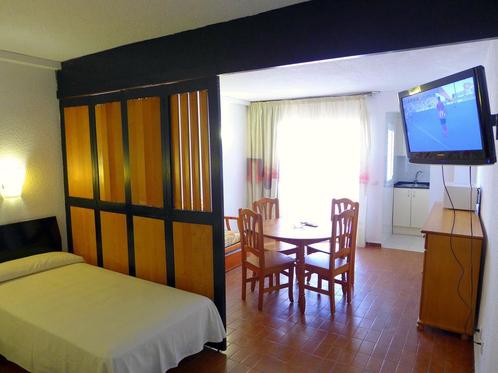 Rentalmar Alboran Apartments Salou Extérieur photo